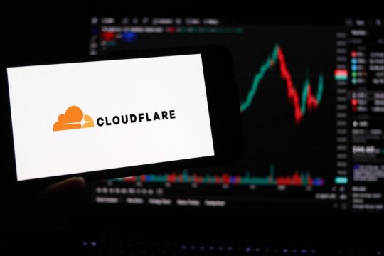 Ce este Cloudflare și de ce au căzut mai multe site-uri timp de câteva ore. Explicația unei pene care a afectat internetul la nivel global