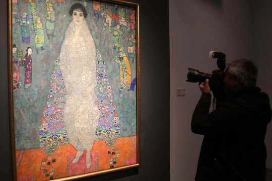 Un portret pictat de Klimt, aproape de recordul mondial. Lucrarea a fost vândută pentru o sumă colosală la New York