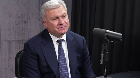 Mesajul emoționant al ambasadorului Victor Chirilă în podcastul I AM MEDIA BUSINESS: “Pentru mine, sunt două imnuri - ‘Limba noastră’ și ‘Deșteaptă-te române’”