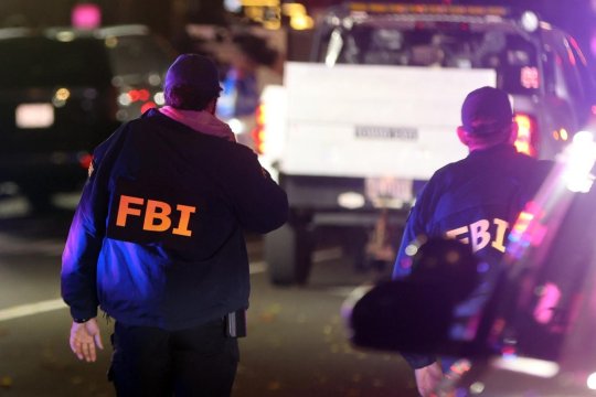 Atac armat lângă Casa Albă: doi membri ai Gărzii Naționale, în stare critică. Suspectul a fost capturat după un schimb de focuri