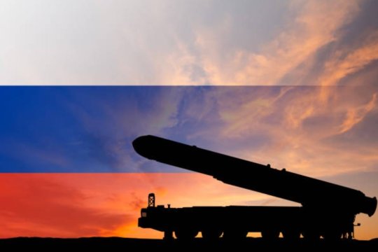 Avertisment american pentru Europa: Rusia își face stocuri masive de rachete, susține un principal negociator al SUA