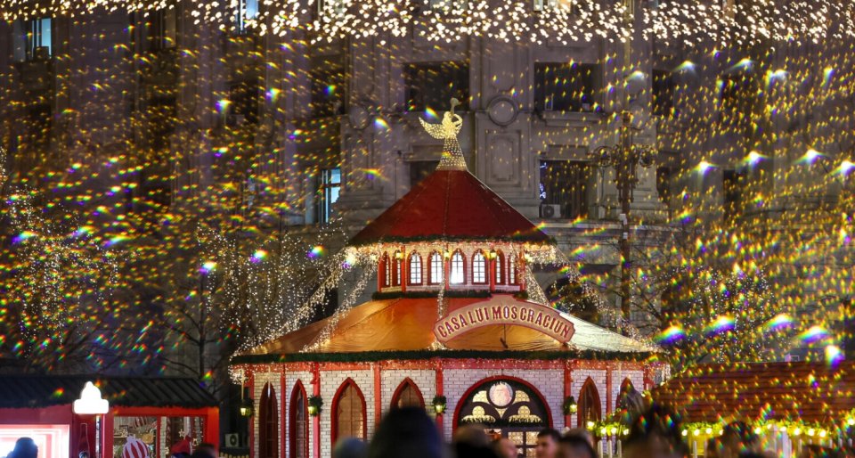Târgul de Crăciun din Piața Constituției