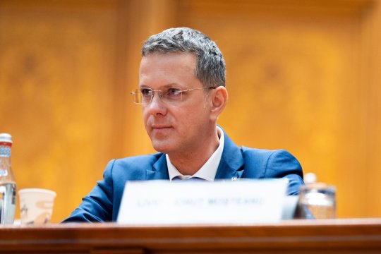 Ionuț Moșteanu reacționează după scandalul studiilor. Ministrul explică de ce în CV apărea o facultate la care nu a fost student