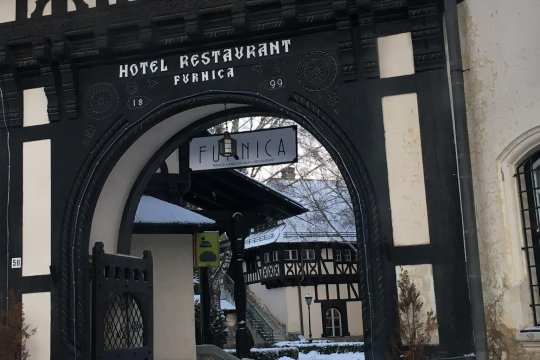 Hotelul „Furnica” din Sinaia, scos la vânzare de Familia Regală. Primăria vrea să-l cumpere și își pregătește planul de atac