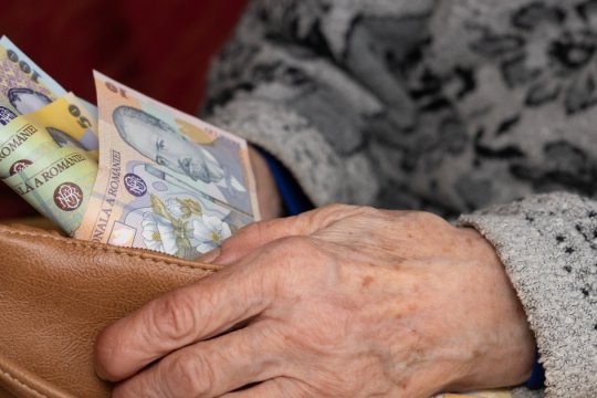 Recalcularea pensiilor pentru cei din condiții speciale se schimbă. Află cum îți poate crește venitul lunar
