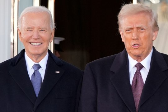 Trump contestă validitatea actelor semnate cu autopen de Joe Biden: “92% dintre documente trebuie anulate”