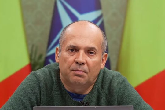 Radu Banciu, reacție acidă după vizita lui Mark Rutte: “Românii se panichează din orice, pentru că n-au construit nimic!”