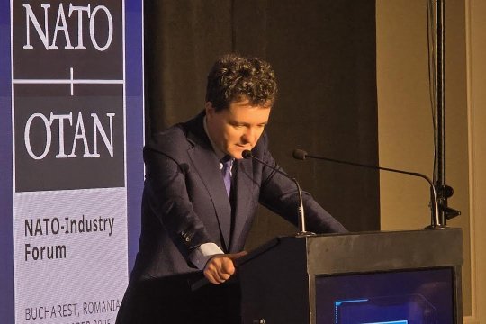 O altă gafă marca Nicușor Dan! Președintele, salvat în ultimul moment la NATO-Industry Forum 2025