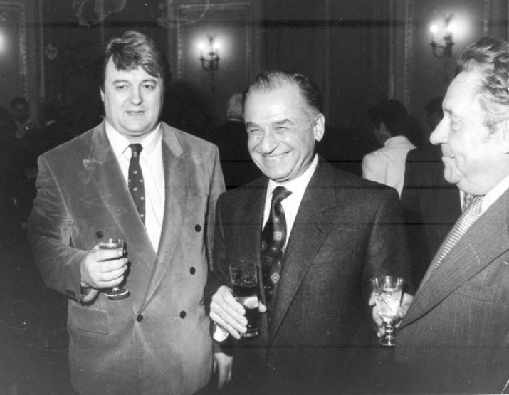Corneliu Vadim Tudor, Ion Iliescu și Eugen Barbu, în 1992