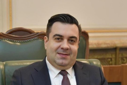 Percheziții DNA la Răzvan Cuc. Fostul ministru PSD, suspectat de complicitate la dare de mită într-un contract de 23 de milioane de lei