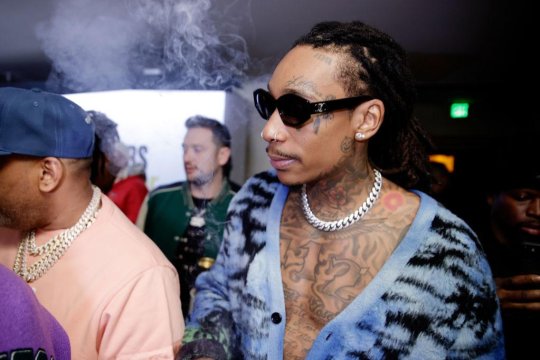 Rapperul Wiz Khalifa, condamnat definitiv la 9 luni de închisoare cu executare în România, după incidentul de la “Beach, Please!”