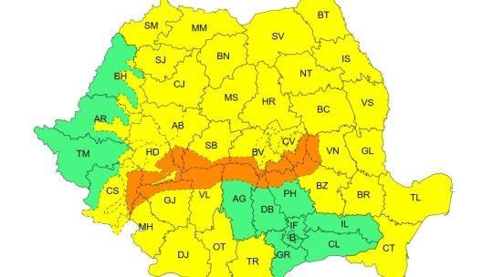 Vânt puternic și ninsori viscolite în următoarele zile. De sâmbătă noaptea, mare parte din țară intră sub coduri de atenționare și avertizare