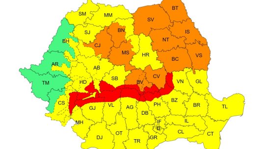Vreme severă în România: avertizările meteo escaladează până la cod roșu în mai multe regiuni