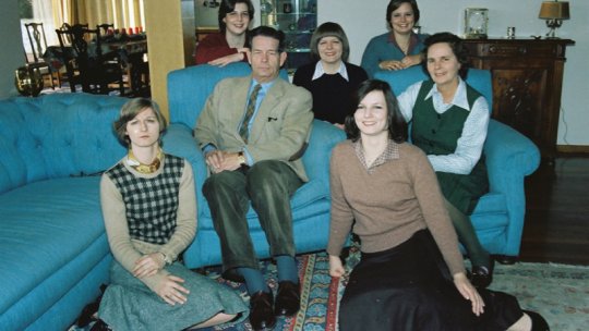 Revelionul la Curtea Regală a României, așa cum nu se mai vede astăzi. Imagini de epocă cu Familia Regală