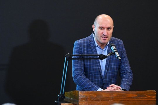 Dosarul de corupție de la ELCEN București ajunge la judecători. Ce mită ar fi luat fostul șef al societății, Claudiu Crețu