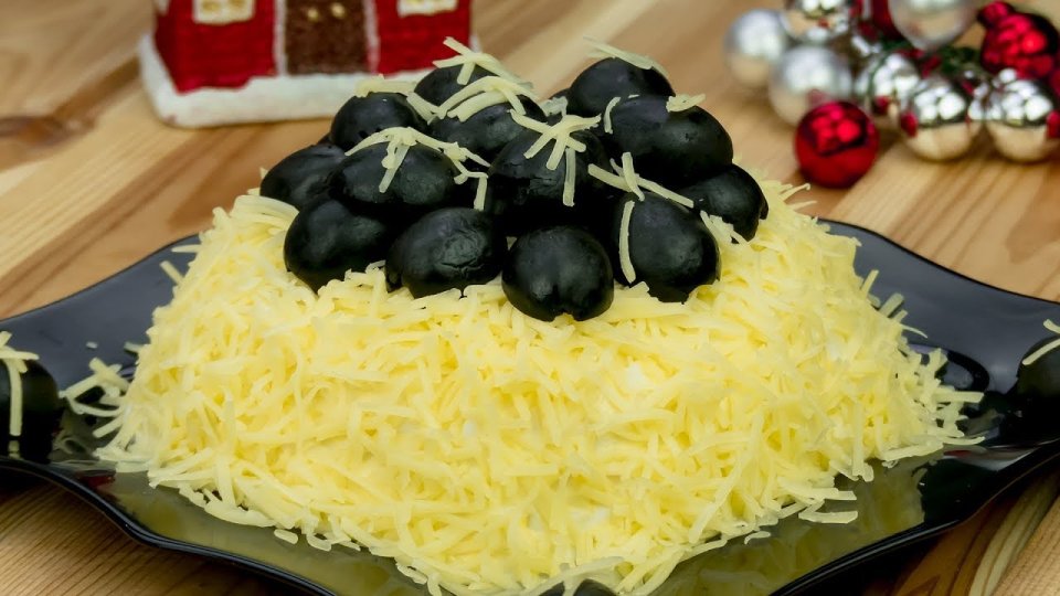 Salata ”Perla neagră”, speciala pentru Revelion