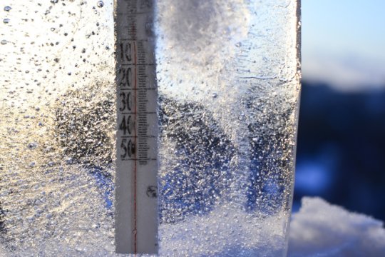 Revelion cu ger în toată țara. Meteorologii anunță temperaturi negative și vânt puternic