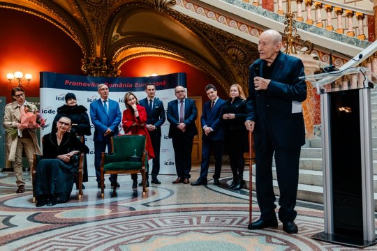 Ce a spus Victor Rebengiuc după ce a primit Premiul „România Europeană 2025”. Un discurs emoționant despre artă, identitate și responsabilitate