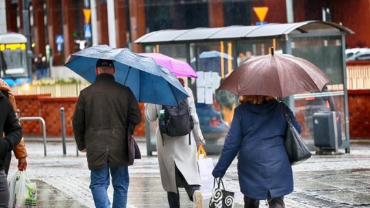 Alertă de vânt puternic în jumătate de țară. Cod galben în București și 20 de județe