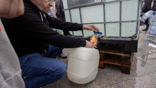 Apa revine pe conducte în localitățile afectate din Prahova de la ora 23, dar rămâne interzisă pentru băut și gătit