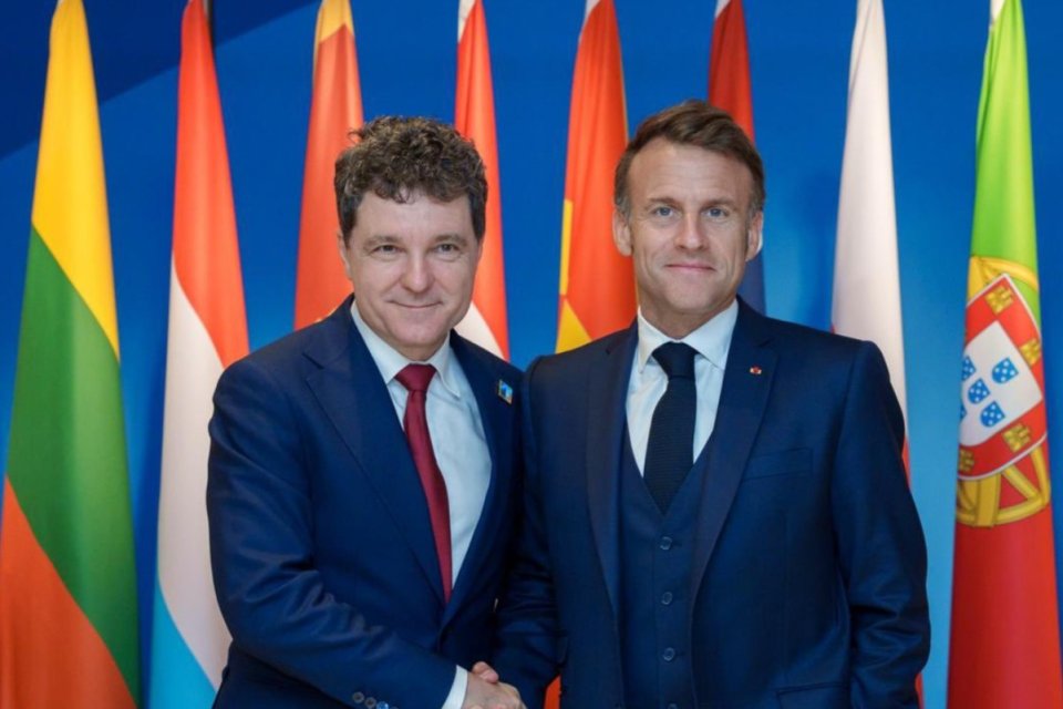 Nicușor Dan, alături de Emmanuel Macron