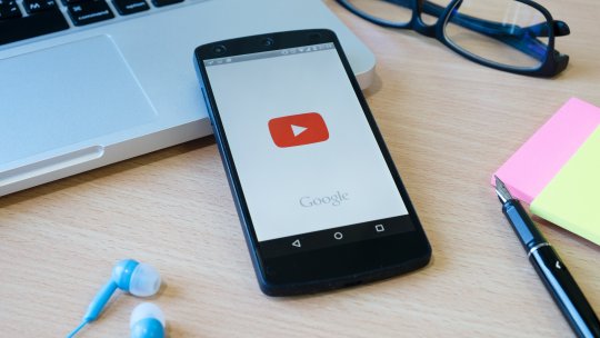 YouTube împlinește 20 de ani. Cine a lansat platforma și care a fost primul videoclip încărcat acolo