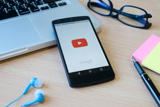 YouTube împlinește 20 de ani. Cine a lansat platforma și care a fost primul videoclip încărcat acolo