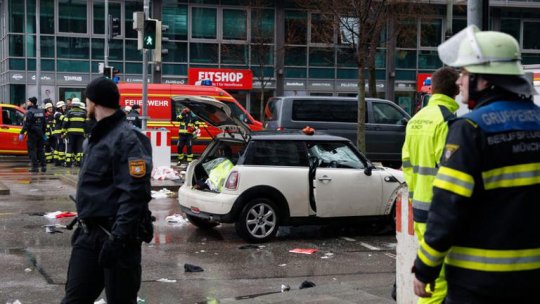 Un șofer afgan de 24 de ani a intrat cu mașina în mulțime, la Munchen. Cel puțin 20 de persoane au fost rănite