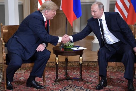 Trump a discutat telefonic cu Vladimir Putin. Ce au vorbit cei doi șefi de stat: ”Am convenit să lucrăm împreună, foarte strâns, inclusiv să ne vizităm reciproc”