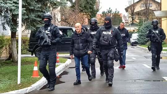 Procurorii au descins în locuințele membrilor grupării lui Horațiu Potra. 50 de percheziții au avut loc la prima oră a dimineții