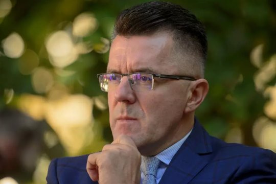 Cine este Dan Dungaciu, cel care l-ar putea înlocui pe Călin Georgescu la alegerile prezidențiale? A fost trimis în judecată de DNA