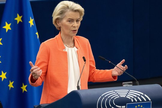 Ce salariu are Ursula von der Leyen, de fapt. Președinta Comisiei Europene a strâns o avere la care mulți doar visează
