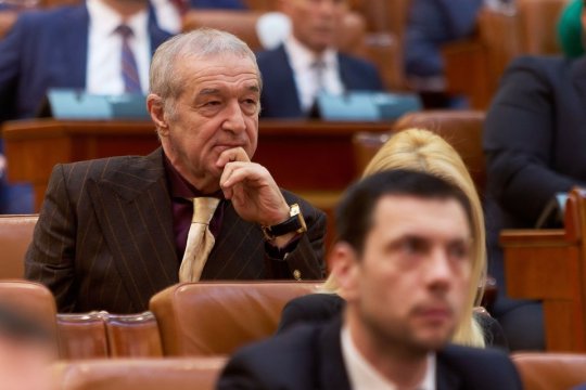 Gigi Becali, anunț surpriză! Ce se întâmplă cu candidatura sa, după ce a lui Călin Georgescu a fost respinsă