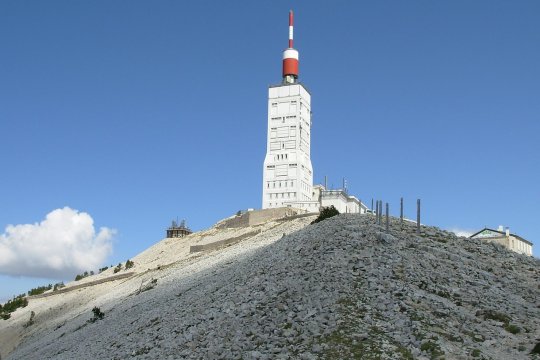 Vremea devine tot mai rea: ANM a emis cod portocaliu de fenomene meteo periculoase