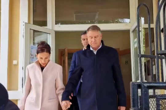 Ce a declarat Klaus Iohannis după ce a votat la Sibiu: ”De data aceasta votăm...”