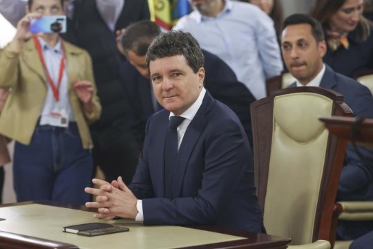 Azi are loc prima deplasare externă a președintelui ales. Nicușor Dan participă la un miting de susținere a primarului din Varșovia