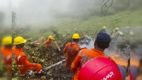 India intră din nou în doliu! Un elicopter cu 8 persoane la bord, printre care și un bebeluș, s-a prăbușit în această dimineață