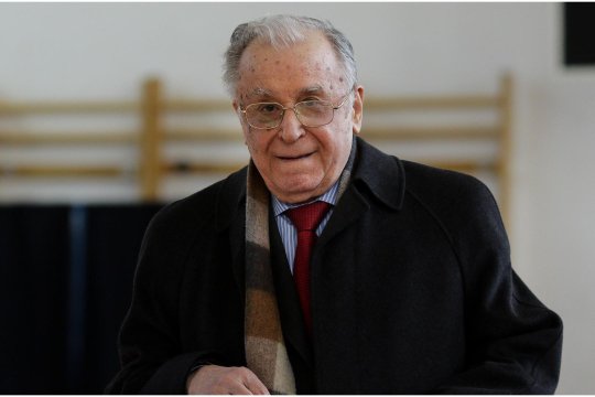 Apar noi informații despre starea de sănătate a lui Ion Iliescu. Cum se simte fostul șef de stat