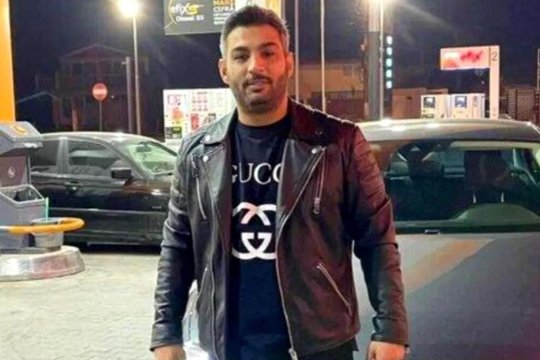 Detaliul care a apărut noaptea trecută în curtea lui Laurențiu Duduianu. Când va fi adus acasă trupul acestuia