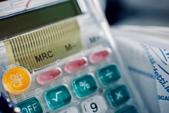Cum se achită taxele la ANAF în 2025? Ghid complet