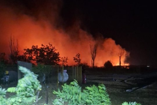 A fost activat Planul Roșu la Constanța. Zeci de bătrâni au fost evacuați de la azilul din Poarta Alba din cauza unui incendiu