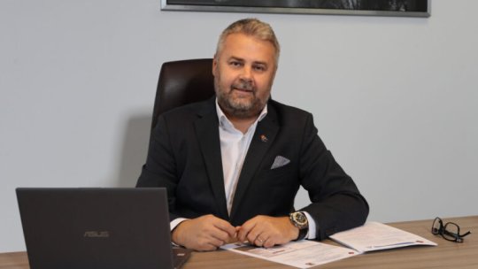Cine este Flavius Cladoveanu, primul șef de compania care și-a redus drastic salariul? Ministrul Economiei l-a felicitat