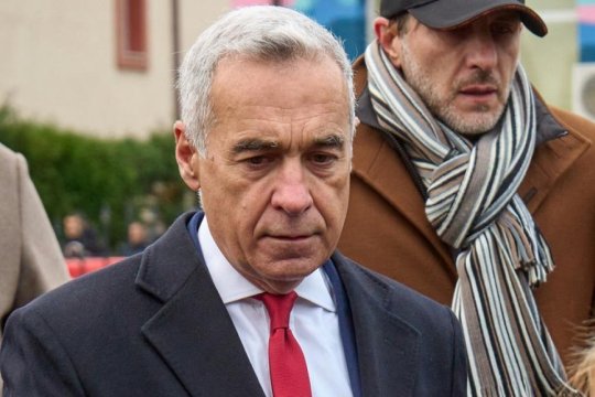 Călin Georgescu a primit două amenzi usturătoare în cuantum de 10.000 de euro. Fostul candidat la prezidențiale este acuzat că a colectat ilegal datele personale ale susținătorilor săi