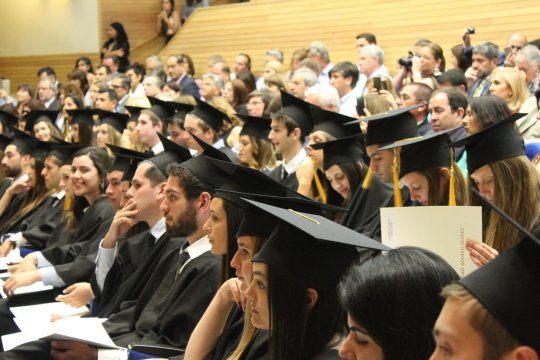 Unde te poți angaja, după ce ai terminat liceul? Nu e nevoie de BAC