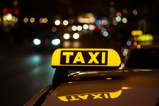 Tarifele taximetriștilor vor suferi modificări. Cu cât va crește prețul unei curse, din toamnă