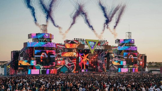 Un bărbat a sesizat poliția cu privire la muzica prea tare de la Beach, Please!, însă el a fost cel amendat. Cât l-a costat ”deranjul”?