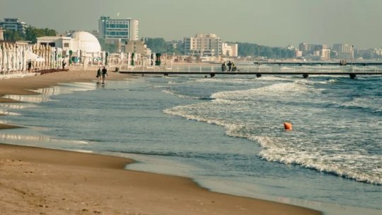 Cât trebuie să scoți din buzunar pe un șezlong pe plaja din Mamaia a familiei Simonei Halep. Administratorul i-a făcut ”săraci” pe turiștii cu cearșafuri