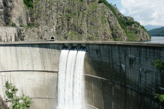 Hidroelectrica anunță golirea lacului Vidraru. Ce i-a determinat pe reprezentanți să recurgă la o asemenea măsură