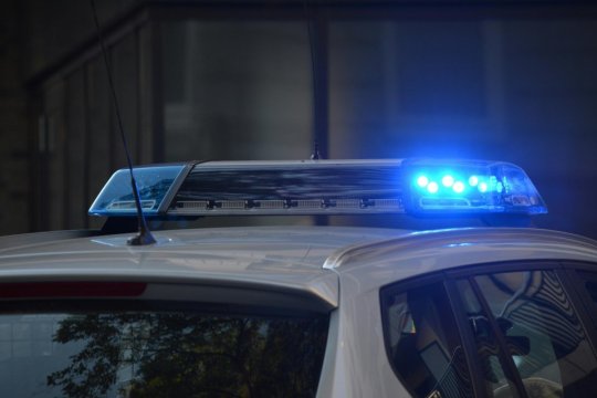 Un avocat al lui Călin Georgescu a fost ridicat de polițiști. Acesta apare într-un dosar de act sexual cu un minor