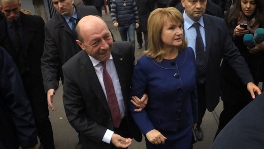 Imagini rare cu Maria Băsescu. Cum a fost surprinsă soția fostului președinte după ce a aflat că nu va mai locui în vila de protocol